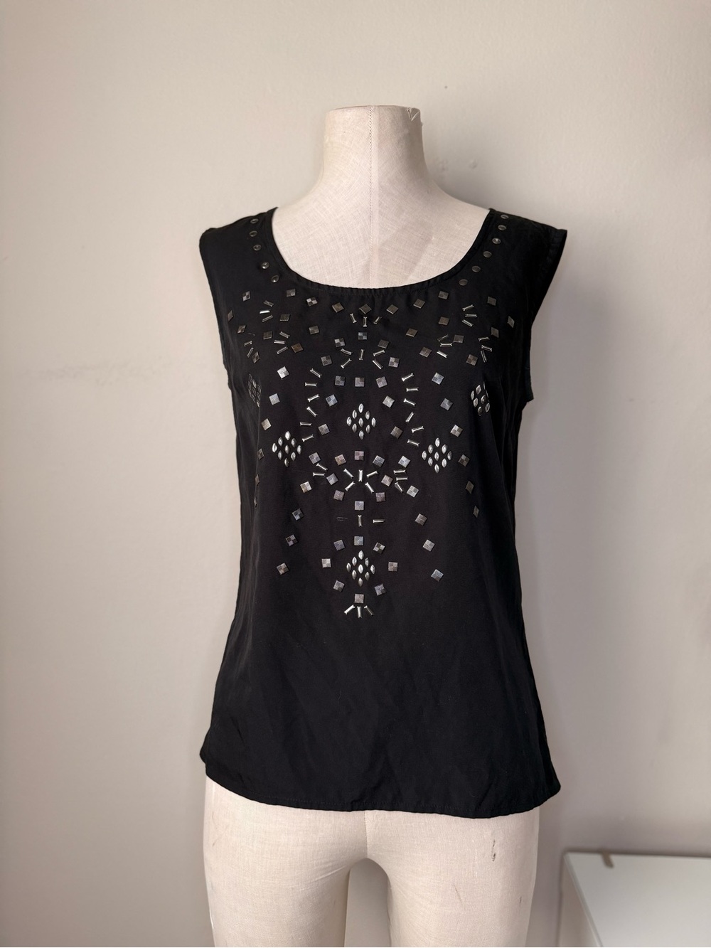 Jessica Simpson Black Studded Embellished Sleeveless Blouse Size S